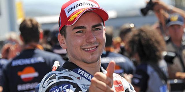 Nyaris Terjatuh, Lorenzo Akui Stoner Terbaik di Laguna Seca Nyaris Terjatuh, Lorenzo Akui Stoner Terbaik di Laguna Seca
