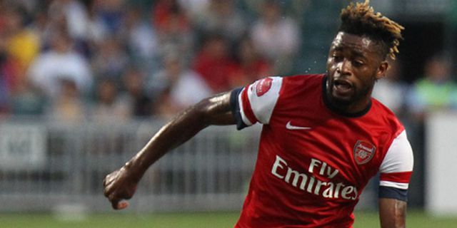 Target Utama Barcelona Kini Alex Song Target Utama Barcelona Kini Alex Song