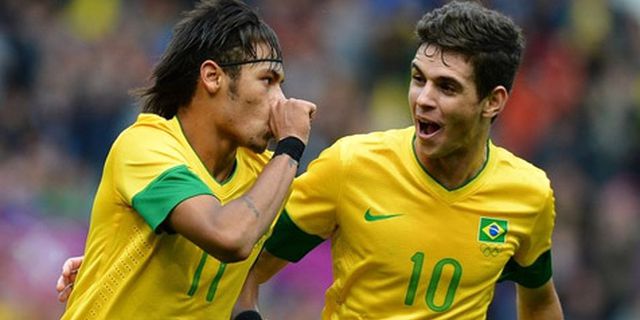 Oscar Bujuk Neymar Pilih Chelsea Oscar Bujuk Neymar Pilih Chelsea