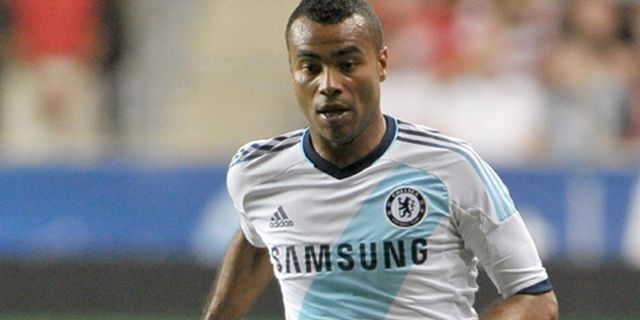 Ancelotti: Ashley Cole? Tidak, Belanja PSG Sudah Usai