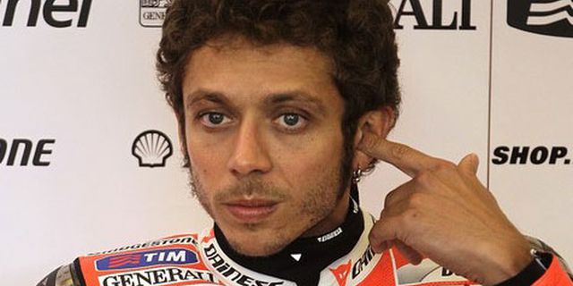 Rossi: Saya Berhak Dapatkan Motor Kompetitif