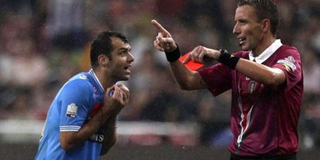 Napoli Banding Hukuman Pandev dan Dossena