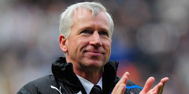 Pardew Inginkan Tambahan Satu Pemain