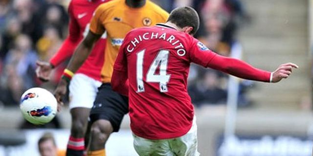 Ayah Javier Hernandez Yakin Putranya Tetap di MU