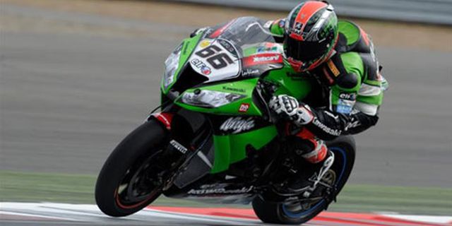 Sykes Menangi Balapan Pertama WSBK Rusia Sykes Menangi Balapan Pertama WSBK Rusia