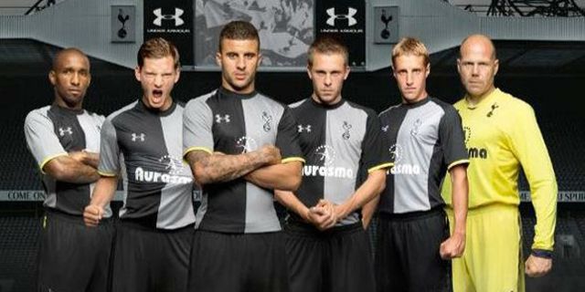 Under Armour Beri Spurs Jersey Ketiga