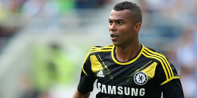 Kecewa, Ashley Cole Mengancam Hengkang