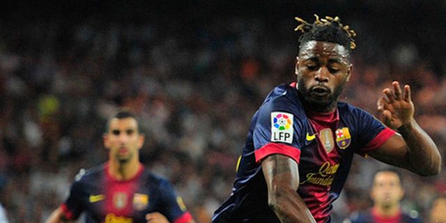 Barca Lebih Pilih Alex Song Ketimbang Javi Martinez