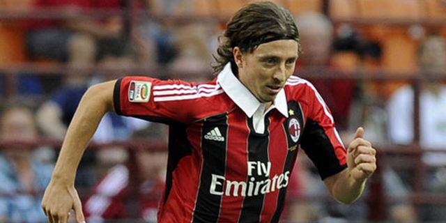 Montolivo Bertekad Gantikan Pirlo di Milan