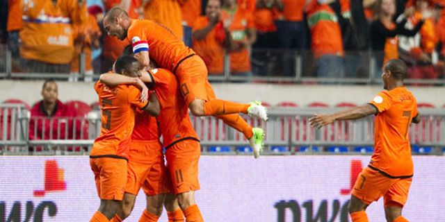 Highlights WCQ 2014: Belanda 2-0 Turki