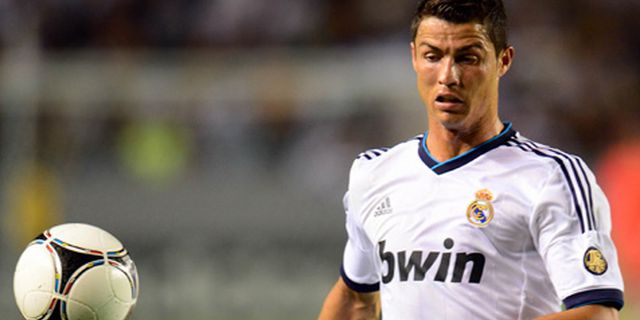 Roberto Carlos Jamin Anzhi Tak Akan Ambil Ronaldo