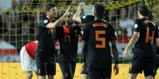 Review: Bekuk Hungaria, Belanda Kemas Tiga Poin Review: Bekuk Hungaria, Belanda Kemas Tiga Poin
