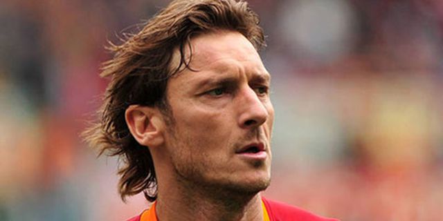 Roma Tanpa Totti Saat Lawan Cagliari