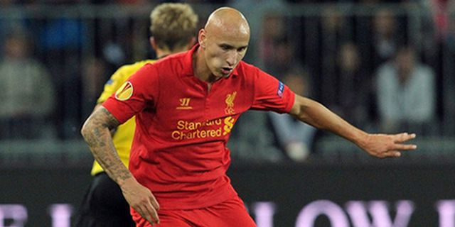 Shelvey Ingin Rasakan Atmosfer Kontra United