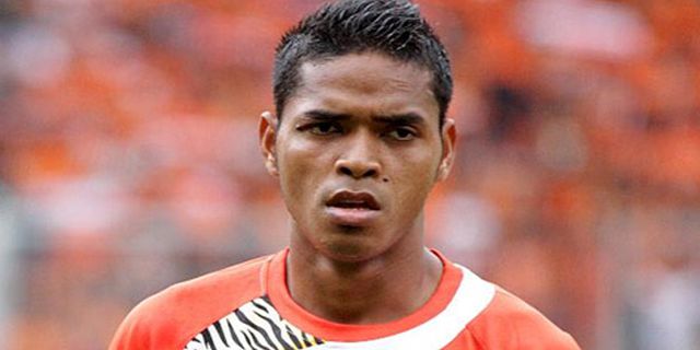 Pelita Jaya Dapatkan Pemain Bertahan Persija Pelita Jaya Dapatkan Pemain Bertahan Persija