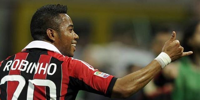 Berlatih Lagi, Robinho Siap Tampil Lawan Cagliari Berlatih Lagi, Robinho Siap Tampil Lawan Cagliari