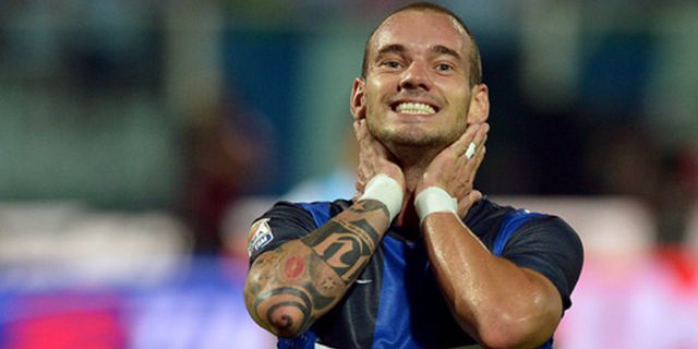 Sneijder Diragukan Tampil di Derby Milano