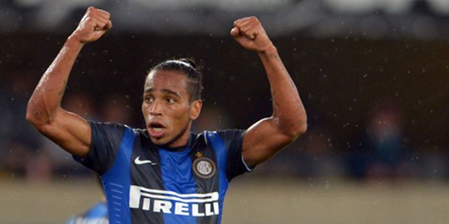 Alvaro Pereira Dedikasikan Gol Bagi Interisti Alvaro Pereira Dedikasikan Gol Bagi Interisti