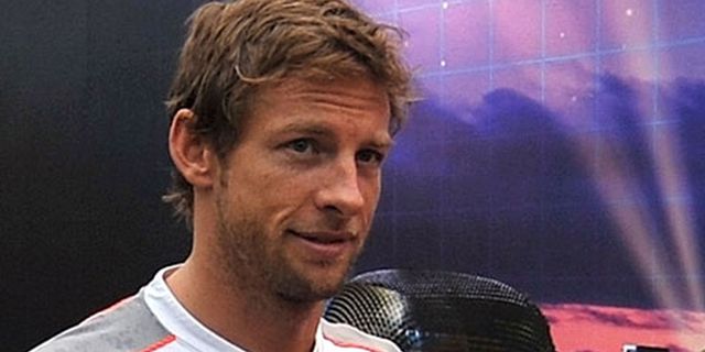 Button Dapat Hukuman Mundur Lima Posisi di F1 GP Jepang