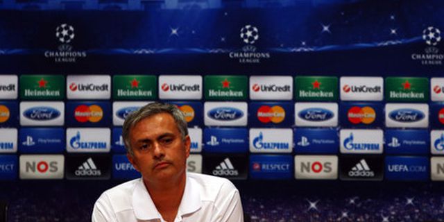 Mourinho Puji Kaka dan Ramos Mourinho Puji Kaka dan Ramos