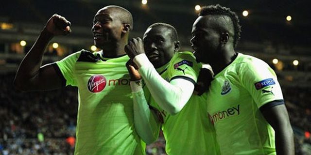 Europa: Newcastle Menangi Laga ke-100 di Eropa Europa: Newcastle Menangi Laga ke-100 di Eropa