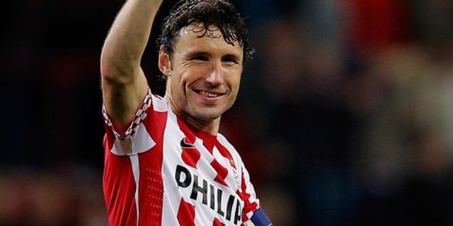 Van Bommel Kirim Doa Bagi Milan Van Bommel Kirim Doa Bagi Milan