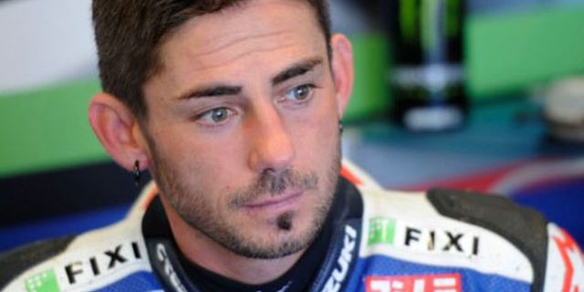 Hopkins Sedih Akhiri Musim WSBK 2012 Lebih Awal