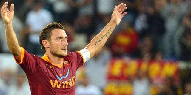 Totti Ingin di Roma Hingga Usia 40 Tahun