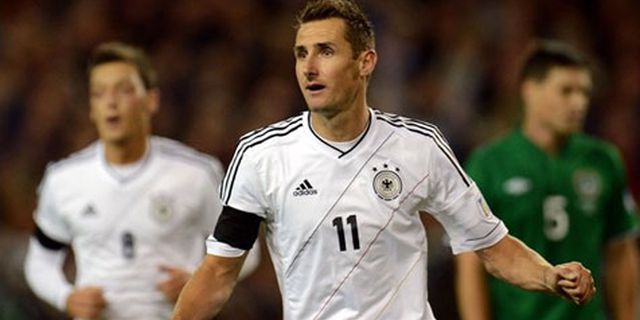Review: Keperkasaan Jerman Patahkan Rekor Irlandia Review: Keperkasaan Jerman Patahkan Rekor Irlandia