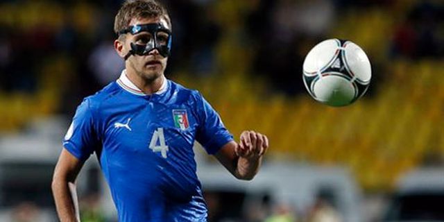 Criscito Berlama-lama Dengan Jersey Italia