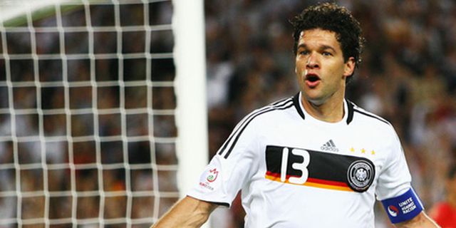 Ballack Harapkan Ada Partai Perpisahan Untuknya