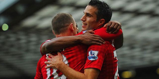 Van Persie Puji Duetnya Dengan Rooney