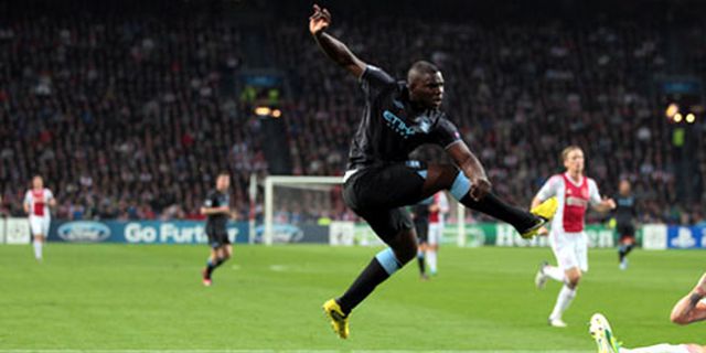 Richards: City Tidak Cocok Dengan 3-5-2 Mancini