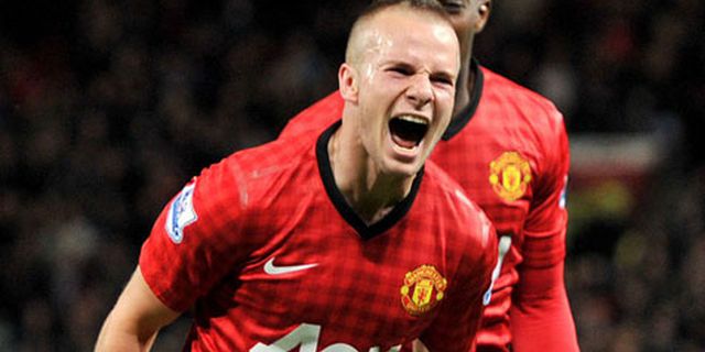 United Akan Hadiahi Cleverley Perpanjangan Kontrak