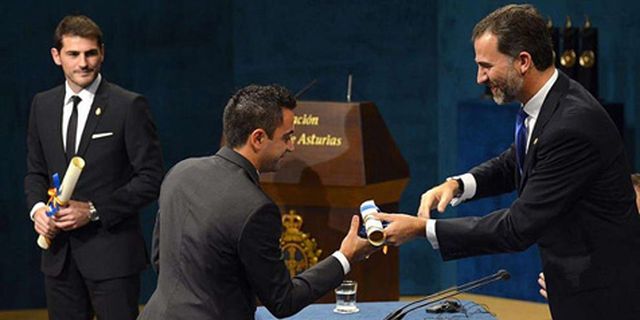 'Pertemanan Xavi dan Casillas di Atas Rivalitas' 'Pertemanan Xavi dan Casillas di Atas Rivalitas'