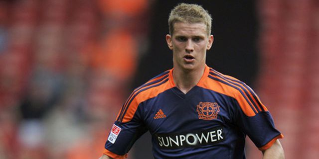 Manchester United Mengamati Lars Bender