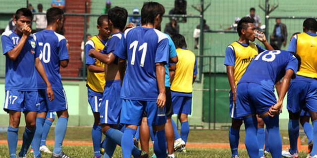 Persib Siap Jamu Semen Padang