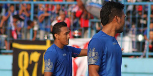 Persegres Balas Arema di Gresik