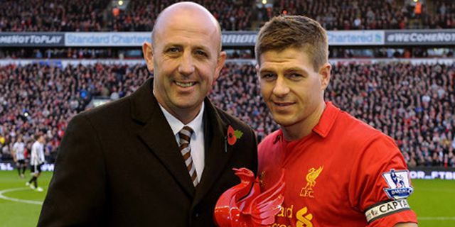 Reina: Gerrard Bisa Dekati Rekor Callaghan