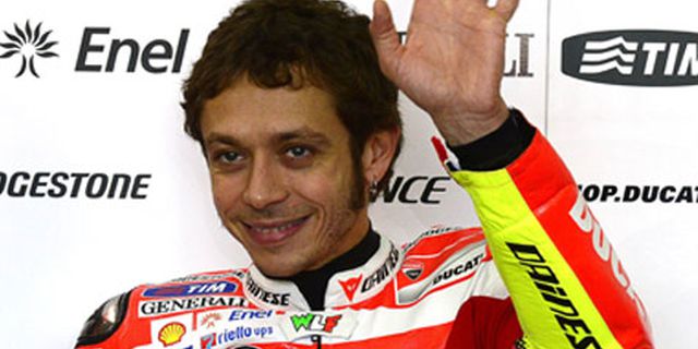 Terpuruk di Valencia, Rossi Semangat Uji Coba Dengan Yamaha