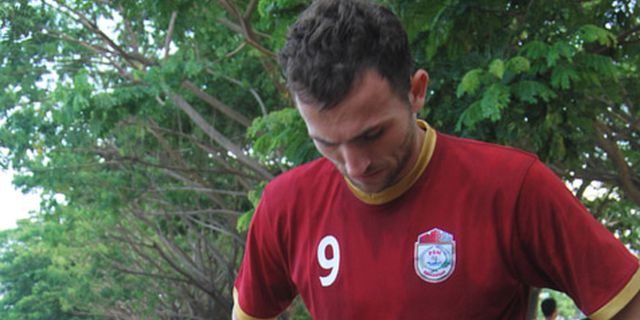 Stress di Makassar, Spaso Minggat ke Jakarta Stress di Makassar, Spaso Minggat ke Jakarta