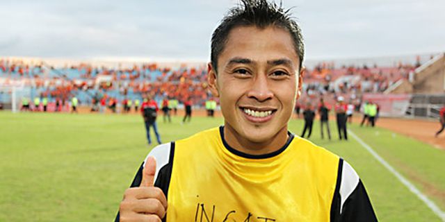 Persibo Pertahankan Samsul Arif