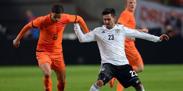 Review: Duel Klasik di Amsterdam Berakhir Tanpa Gol