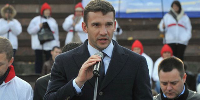 Sheva Tolak Latih Timnas Ukraina