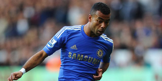 Ashley Cole Siap Turun Lawan Juventus Ashley Cole Siap Turun Lawan Juventus