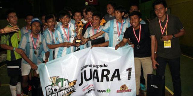 Juarai Bolanet Cup 2012, Malaga Beri Selamat IndoMalaga Juarai Bolanet Cup 2012, Malaga Beri Selamat IndoMalaga