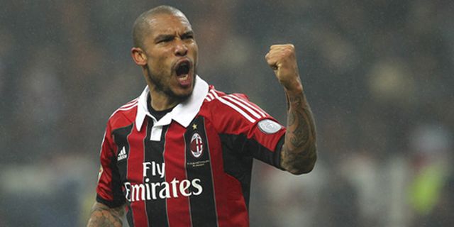 De Jong Sambut Kabar Balotelli Gabung Milan De Jong Sambut Kabar Balotelli Gabung Milan