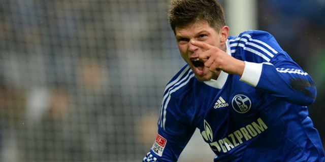 Arsenal Tak Punya Uang Untuk Huntelaar