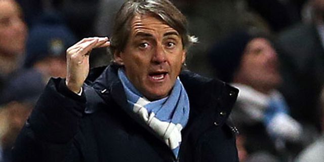 City Terganjal, Mancini Damprat Kuartet Strikernya