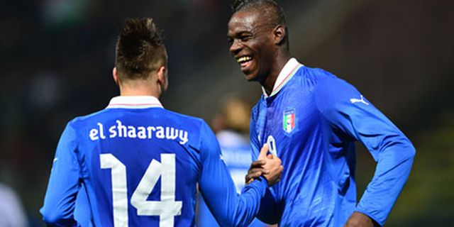 Milan Bernafsu Duetkan Balotelli dan El Shaarawy Milan Bernafsu Duetkan Balotelli dan El Shaarawy